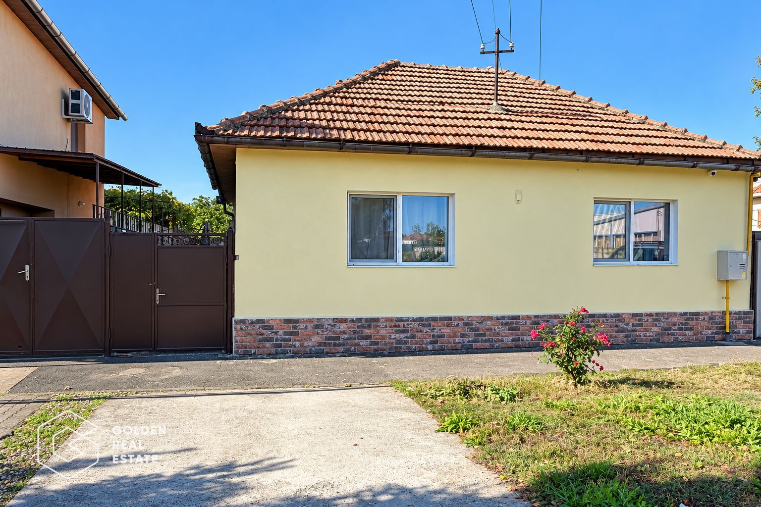 Casa cu 4 camere in Gai - Poză 1