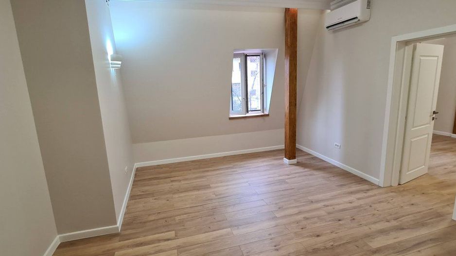 Bulevardul Dacia - Piata Romana | 4 Camere | 2 Bai | Parcare - Poză 7