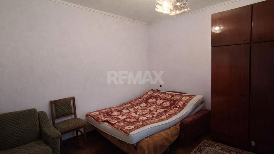Casă în Grătiesti 8.5 ari  2 case + garaj - Poză 6
