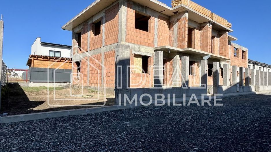 Duplex cu 4 camere si gradina in Selimbar, zona Trifoiului - Poză 2