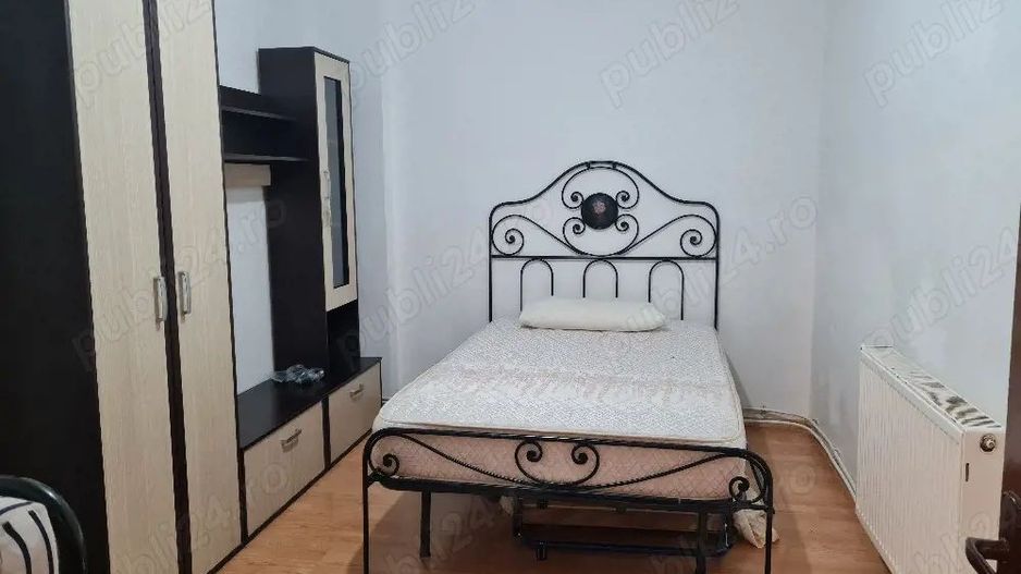 SE VINDE AP 3 CAM - REPER - HOTEL CRISTAL - Poză 1