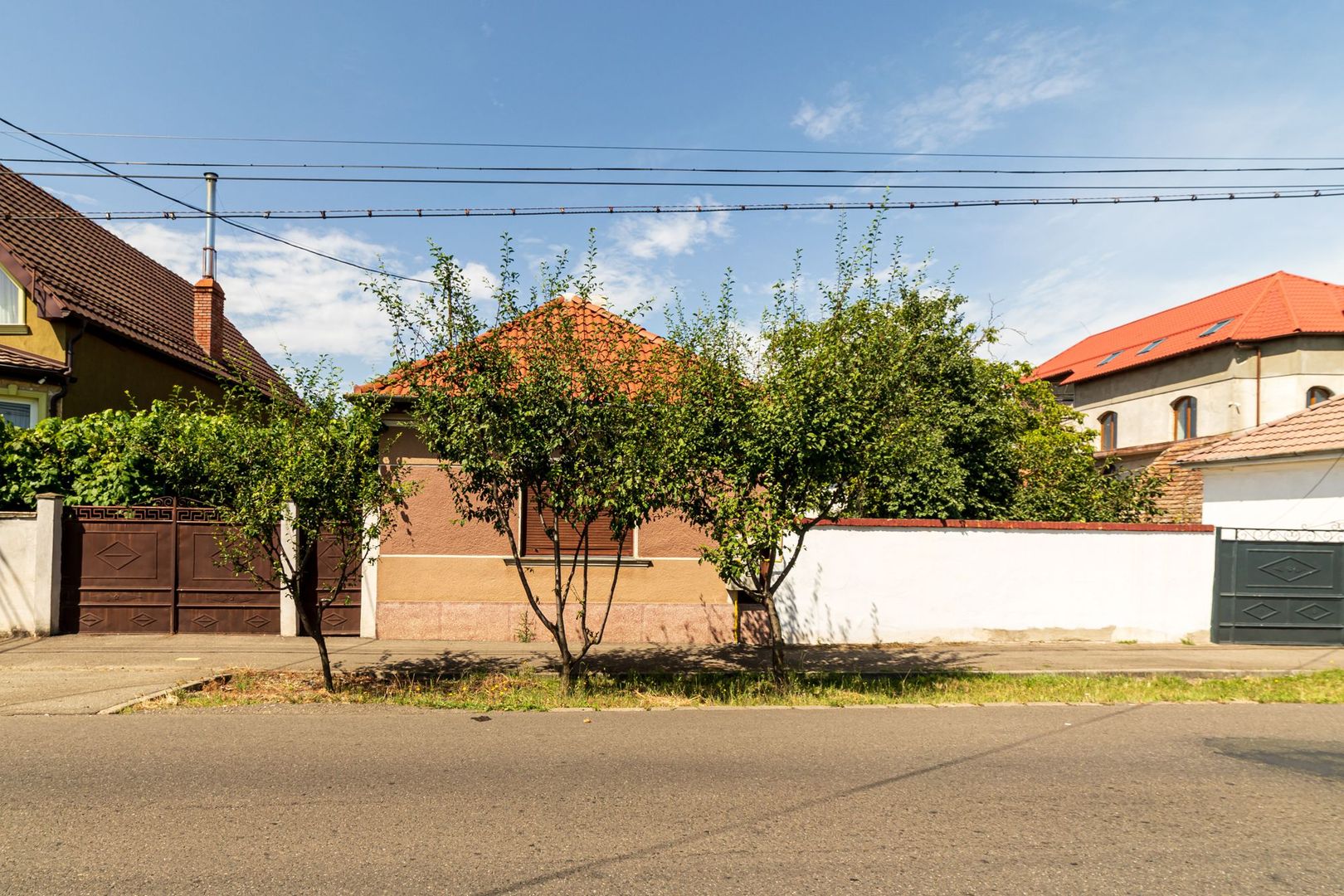 Casă cu teren generos în Aradul Nou - Poză 2