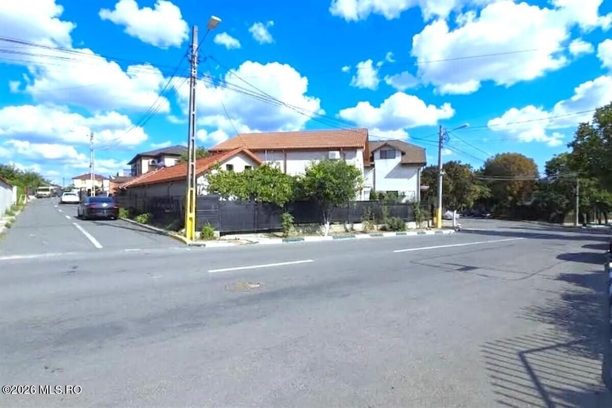 Techirghiol - Centru, casa tip duplex P+M, lot 293 mp si 154 mp utili! - Poză 38