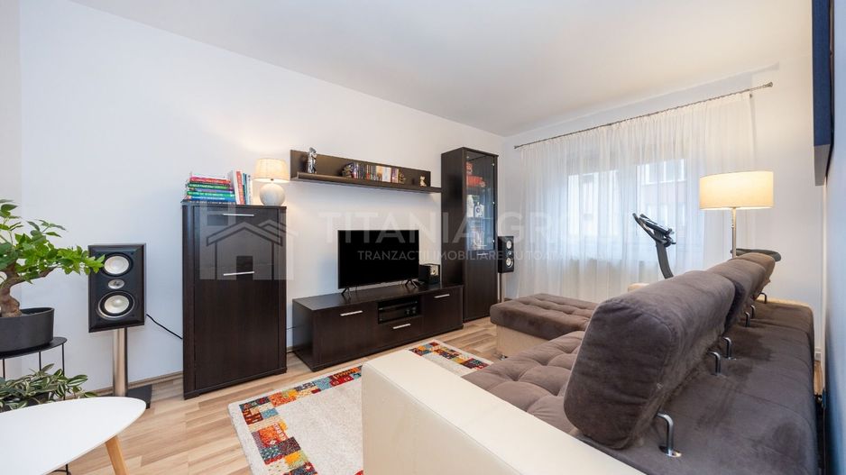 Apartament modern cu 3 camere, etaj 1, comision 0 - Zona Tractorul - Poză 19