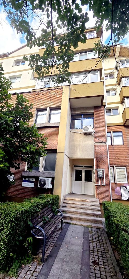 Apartament 4 camere de inchiriat - Zona Centrala - Poză 5