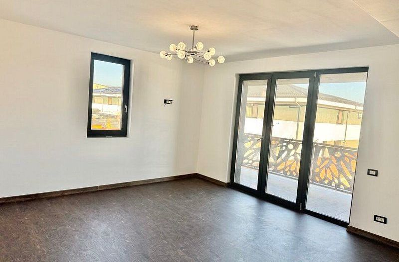 Vila cu bucatarie inclusa -otopeni central - Poză 10