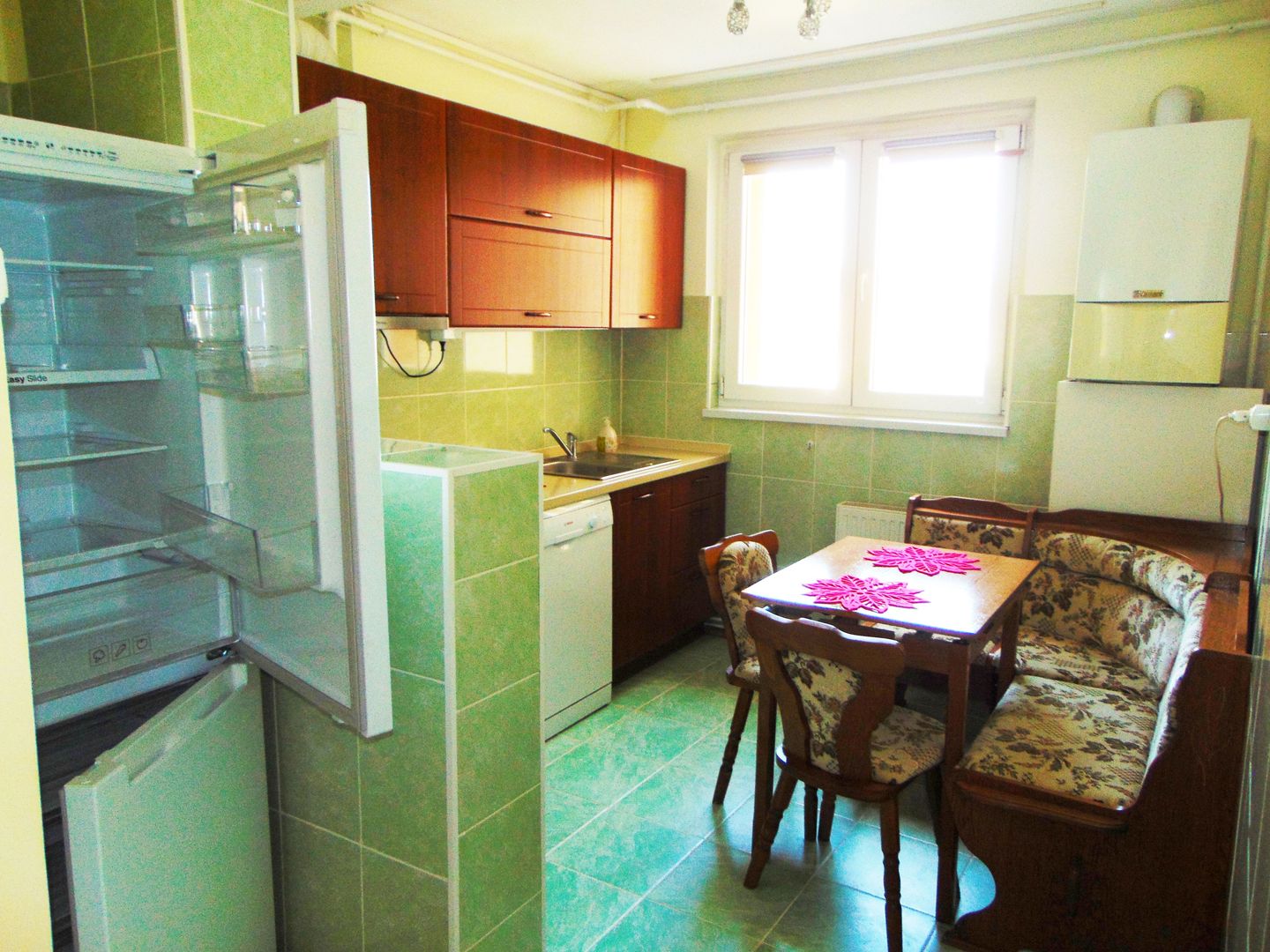 Apartament cu 3 camere,mobilat si utilat, Astra-Somes - Poză 6