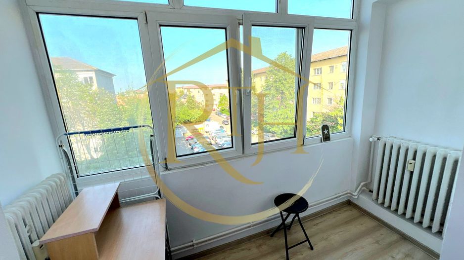 Inchiriez apartament cu 3 camere zona Olimpia , 380 euro/luna. - Poză 9