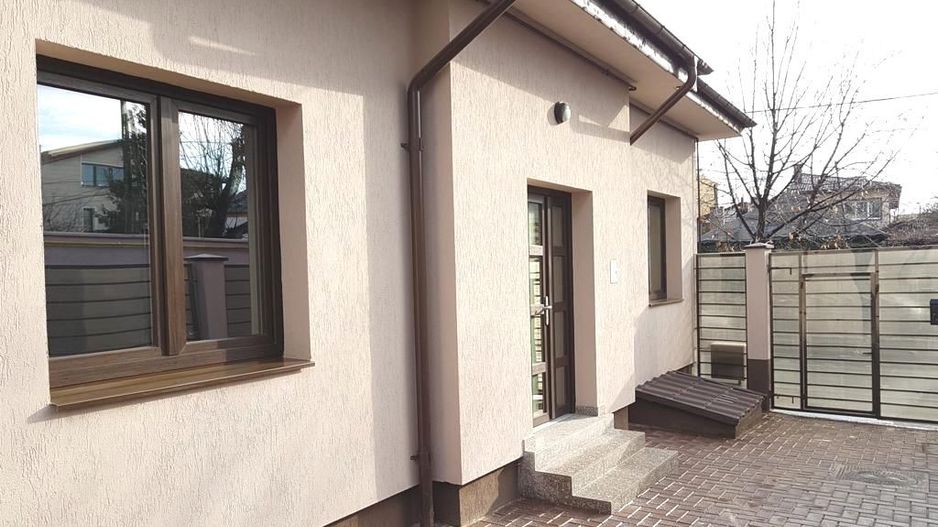 Inchiriem casa individuala 4 camere zona Lacul Tei - Poză 1