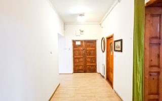 Pretabil Birouri I Central - Poză 2