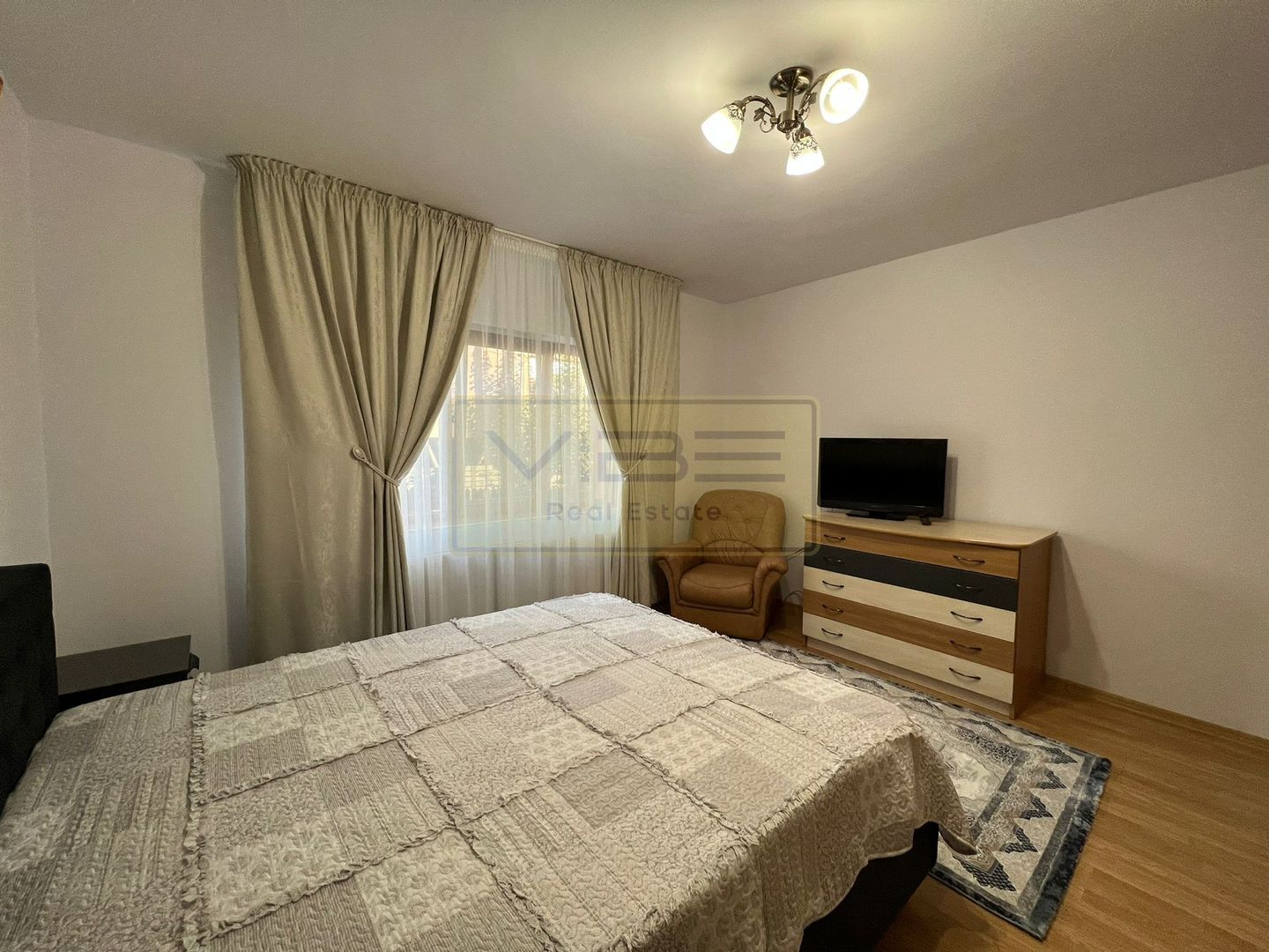 Apartament 1 camera +parcare si gradina Galata Belvedere - Poză 3