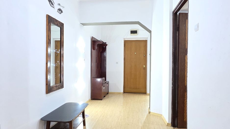 Apartament cu 3 camere, etaj 3, mobilat și utilat, zona GARĂ; - Poză 3