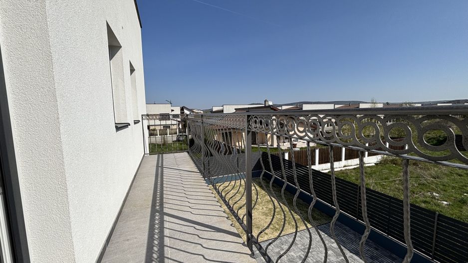 Casa cocheta 4 camere in Selimbar Triajului - Poză 49