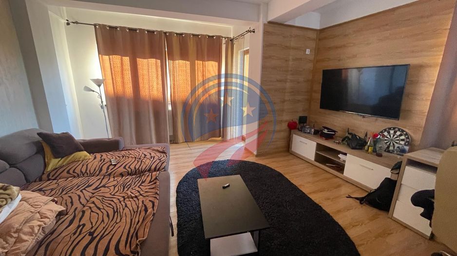 Casa moderna alcatuita din trei apartamente, zona Rovine - Poză 6