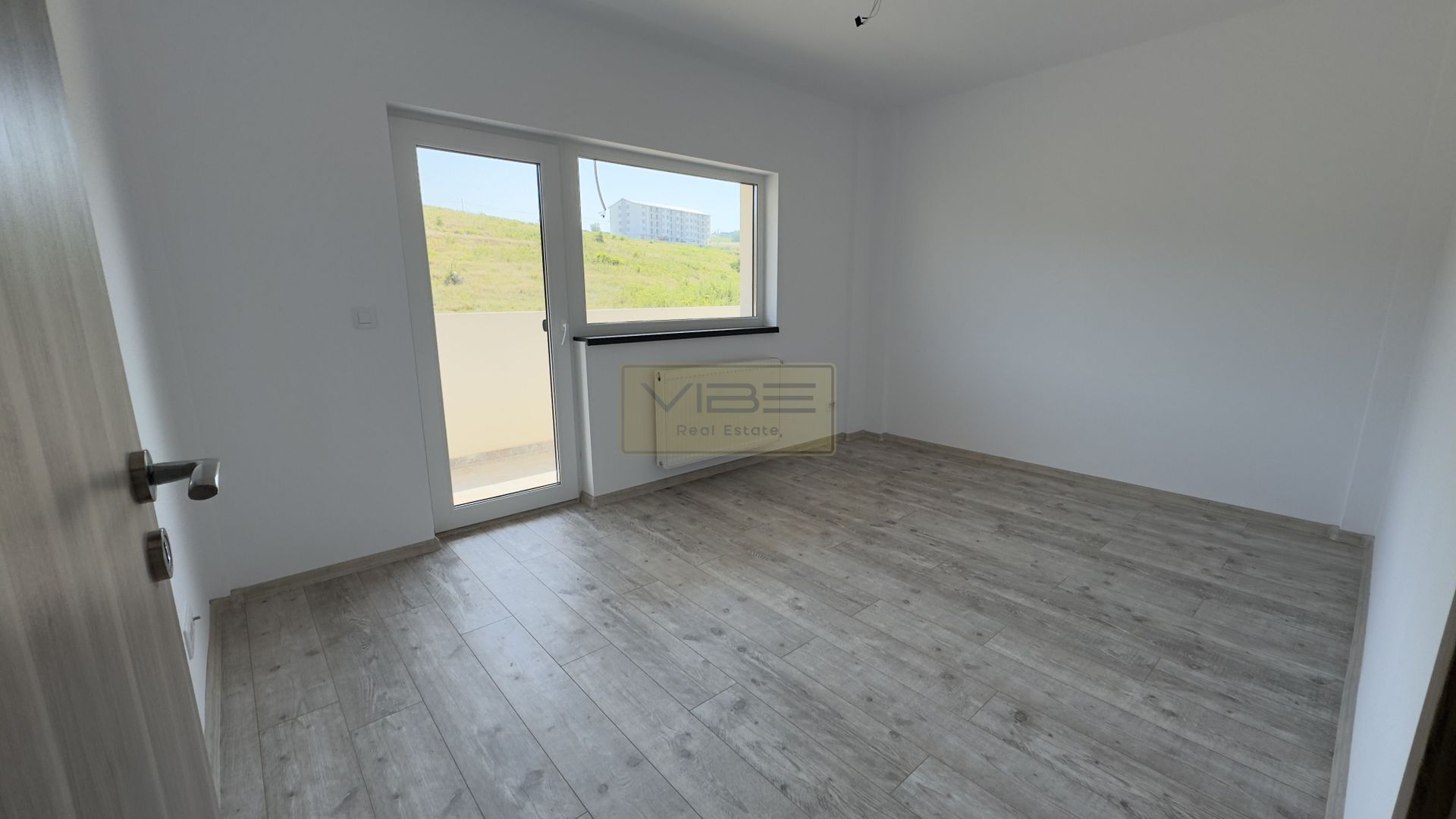 Apartament 3 camere 2 balcoane Parcare inclusa, Profi Bucium - Poză 1