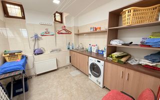 Piata Unirii Fantani Vila  500 mp utili curte 204 mp - Poză 22