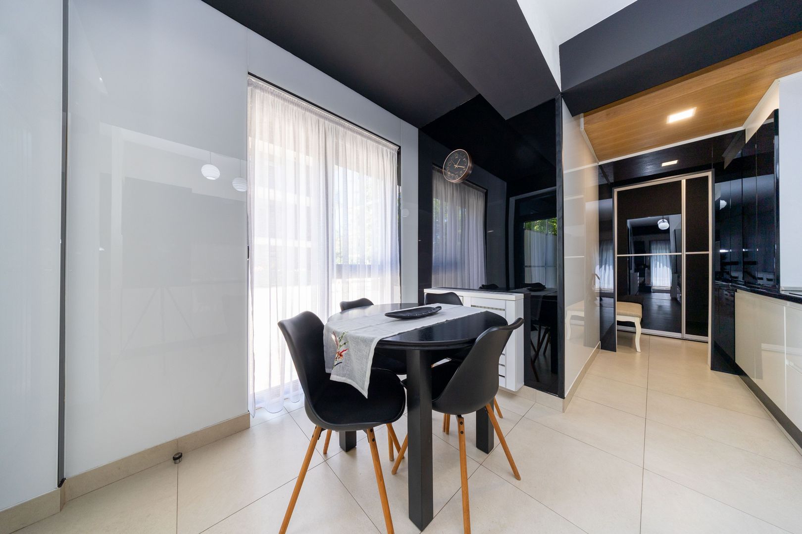 Apartament 3 camere | Grynvest Residence | Curte  99 mp | Terasa 53 - Poză 7