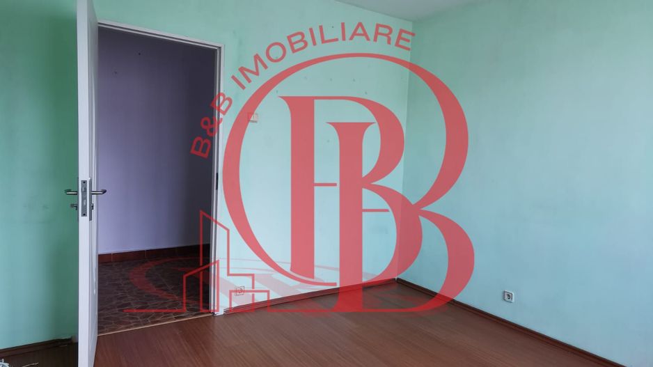 3 camere decomandat la 2 minute de metrou 1 Decembrie 1918 Ozana Titan - Poză 7