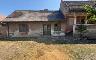 Casa 3 camere, beci ,teren 610 mp + grădină 620 mp-Loc. Cuciulata - Poză 2