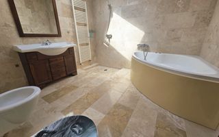 Casă individuală de închiriat - Poză 12