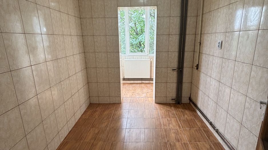 Decomandat in apropiere de Piata Verde - Poză 7