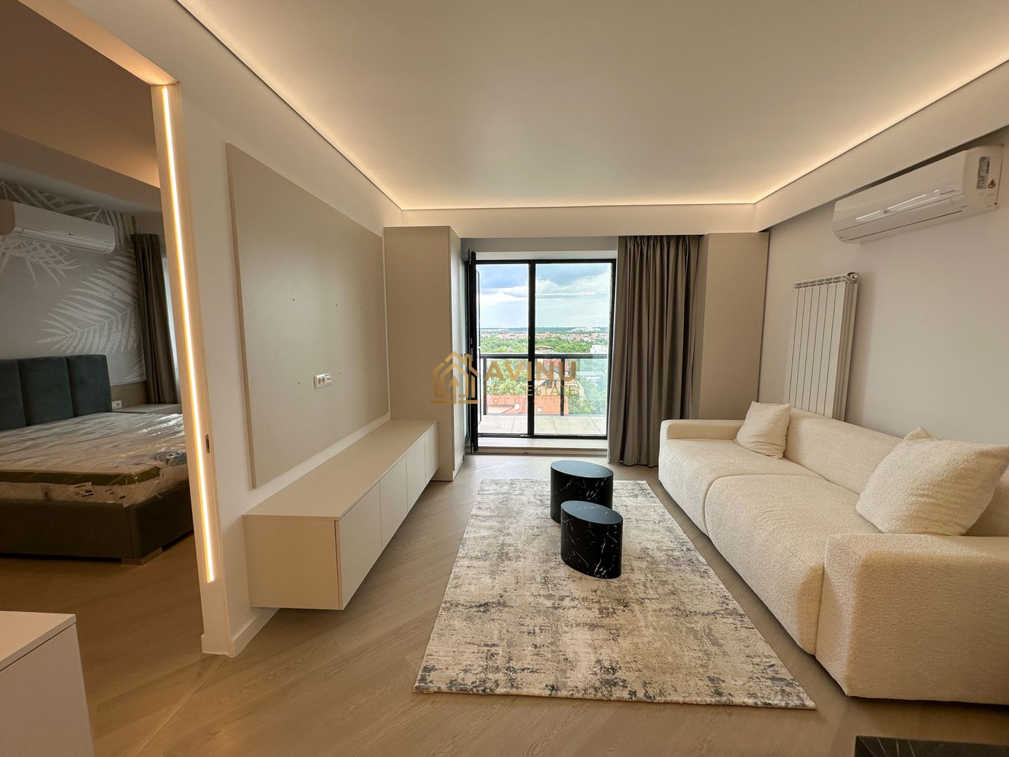 inchiriere 2 camere cortina north  cu loc de parcare suprateran inclus - Poză 1