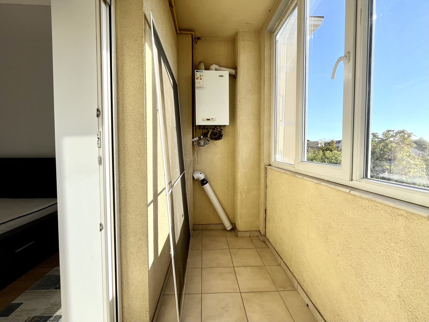 3 camere, primitor, parcare subterana, zona Complex- Spitalul Județean - Poză 12