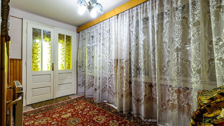 Casă frumoasă la Săvârșin - Poză 4