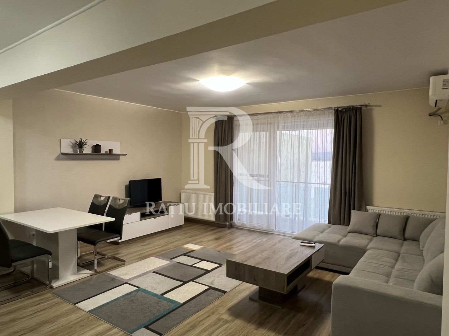 Apartament cu 2 camere | Vedere Panoramica | Nufarul | Oradea - Poză 1