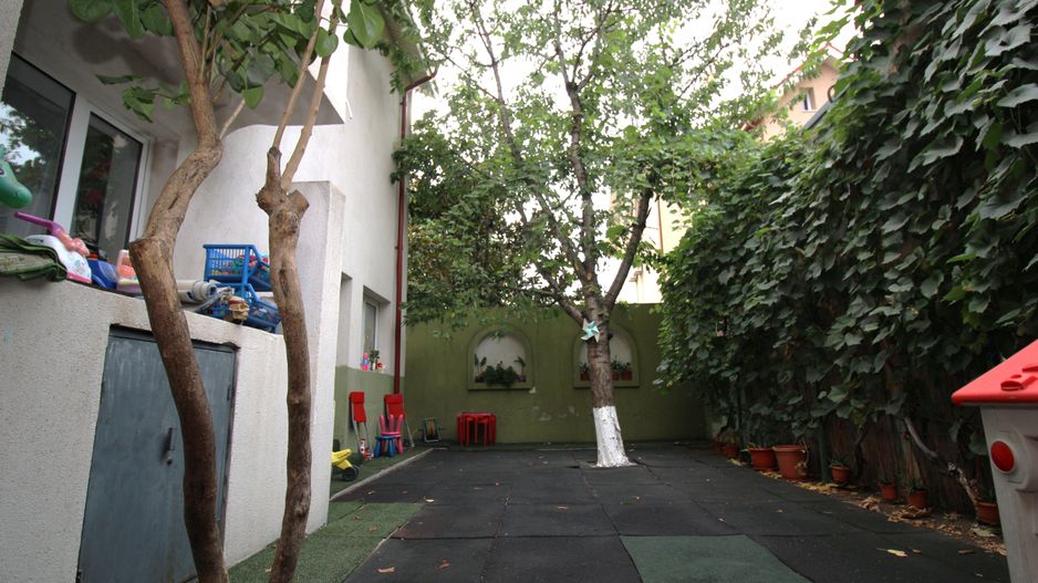 Casa de vanzare P+1+M Drumul Taberei Bucuresti - Poză 4