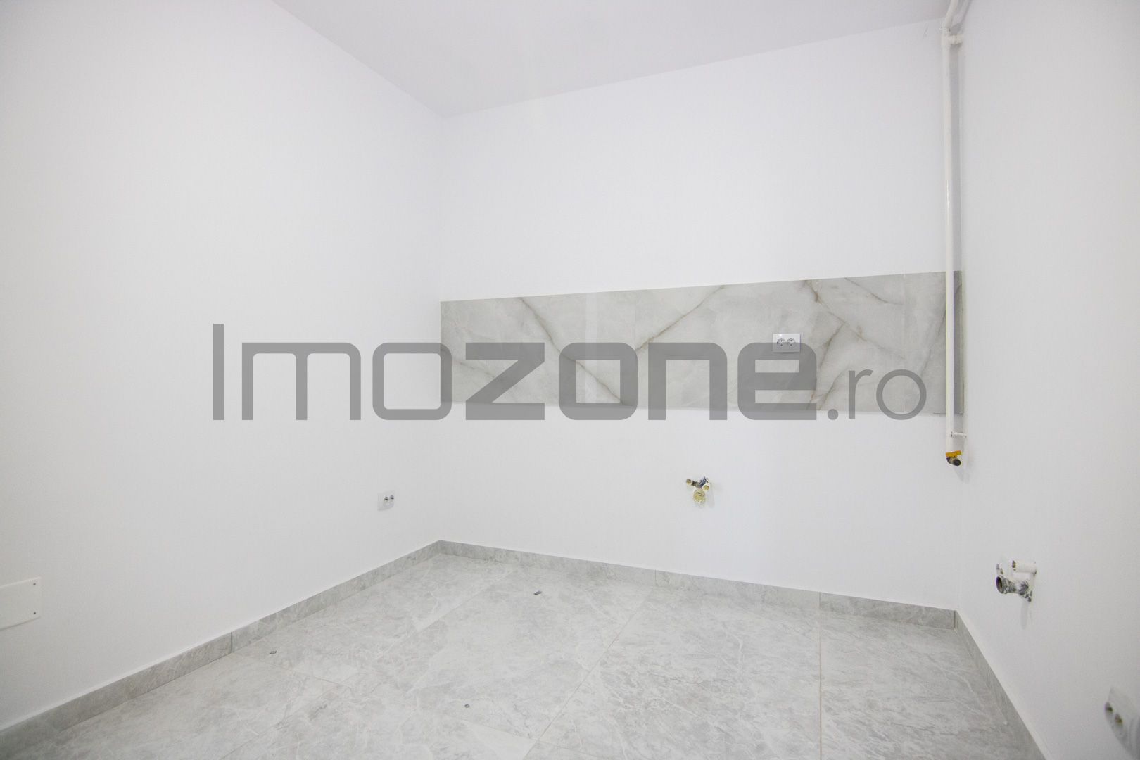 Luna IULIE vine cu -10% REDUCERE - Poză 5