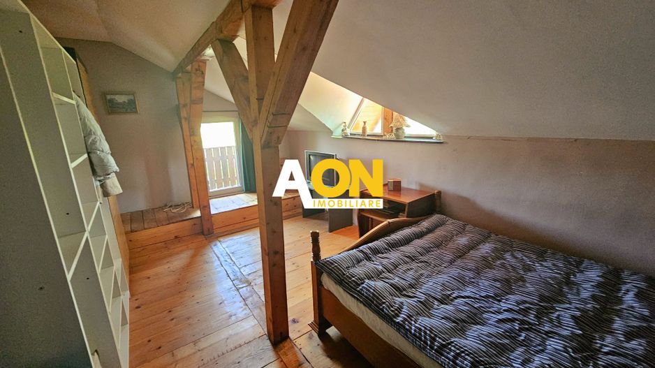 Casa tip cabana de vacanta, 5 camere, 2300 mp teren, zona Schit - Poză 15