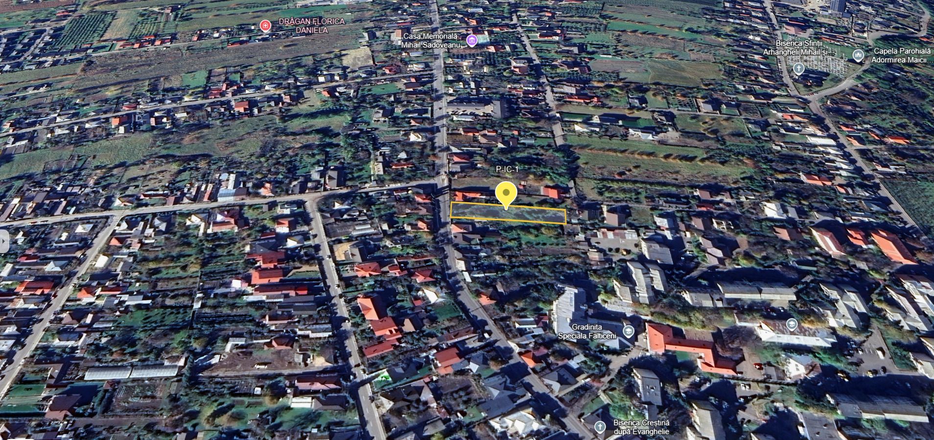 SE VINDE-Teren intravilan central Falticeni - Poză 4