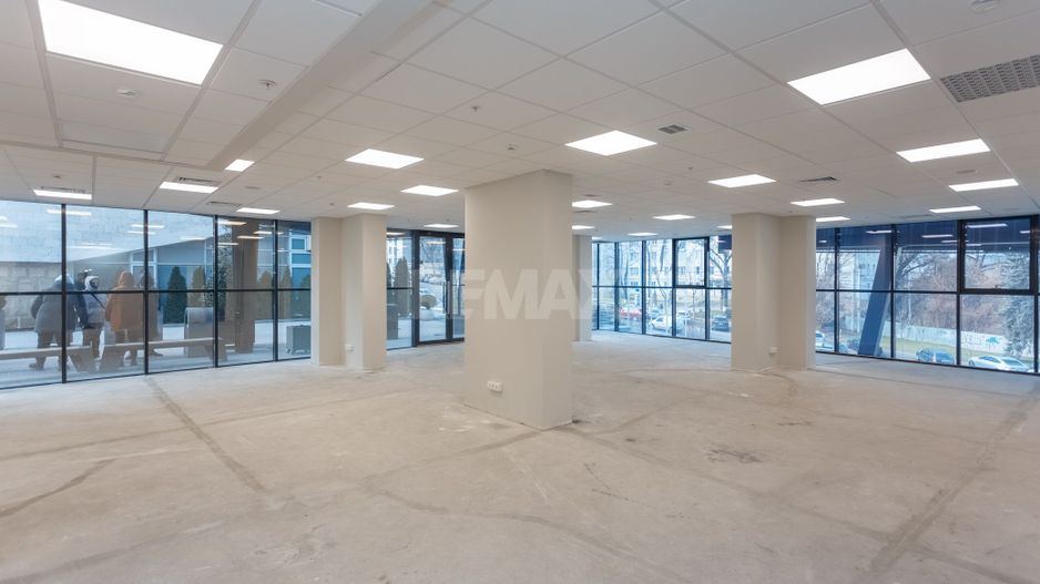 Spațiu Comercial. Business Centrul ROYAL TOWER - Poză 6