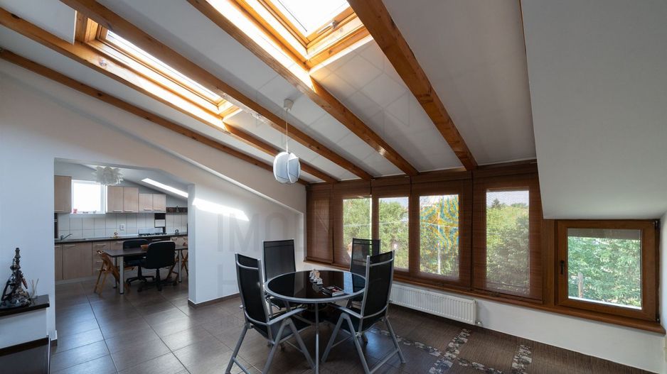 Casa spatioasa 515 mp langa metrou 1Mai - Poză 35