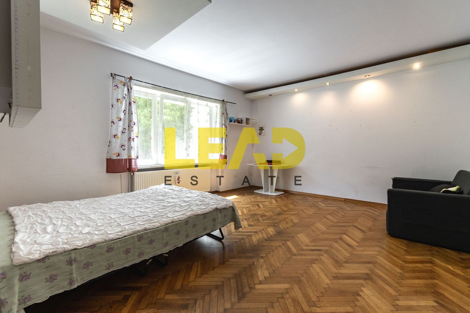 Apartament 1 cameră · 45,1 mp utili · Centrul Istoric Brașov · Comision 0% - Poză 4