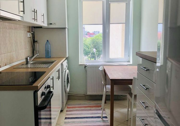 BRASADAS vinde ap 2 cam etaj 3/10 in zona CENTRALA. - Poză 4