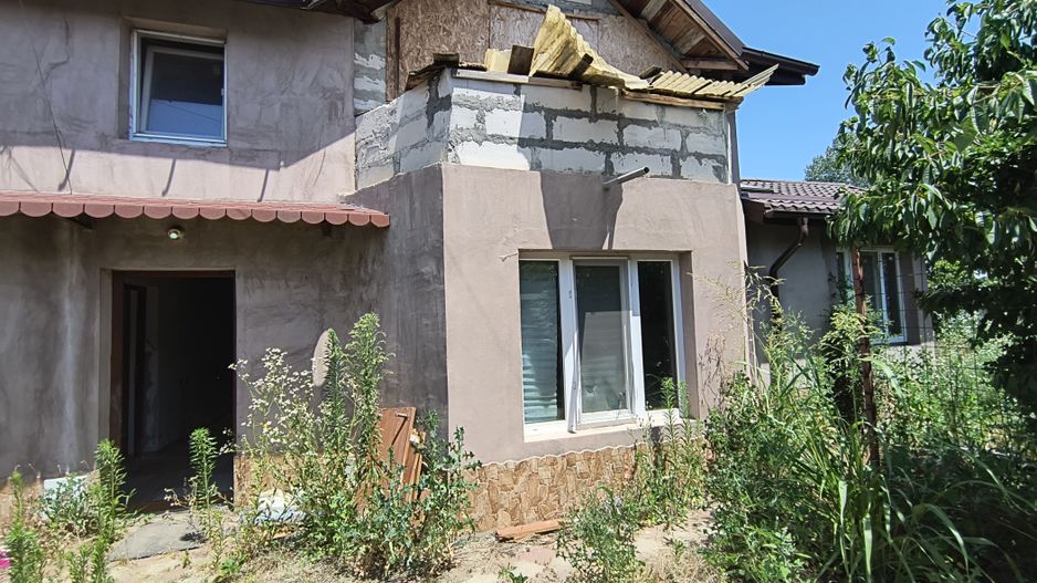 Casa P+M Com Vidra - Poză 3