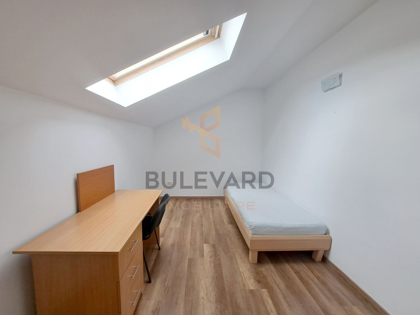 Apartament 4 camere 128 mp utili, centru Floresti - Poză 26