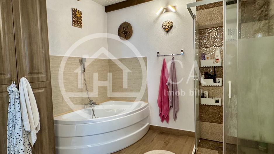 Casă de vânzare cu 6 camere in cartierul Tineretului, Oradea - Poză 19