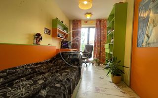 Casa de inchiriat cu 5 camere  in zona Nufaru, Oradea. - Poză 17