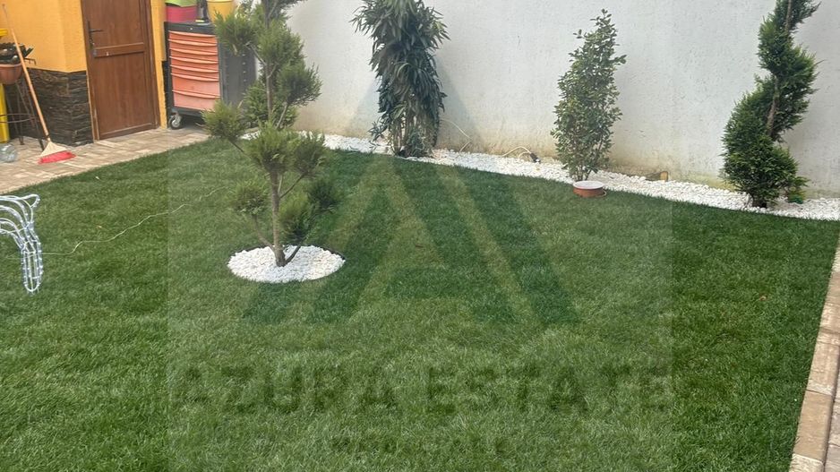 Case moderne x 2 cu 315 mp utili impreuna si teren 500 mp in Terezian - Poză 2