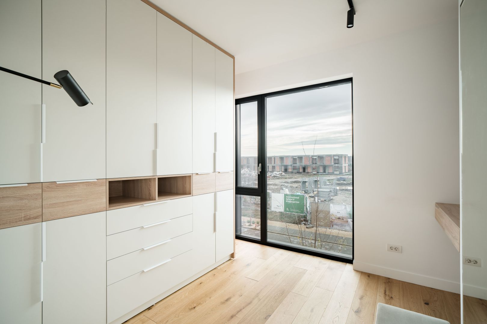 Vila tip UV03 mobilata partial in Amber Forest-prima inchiririere - Poză 10