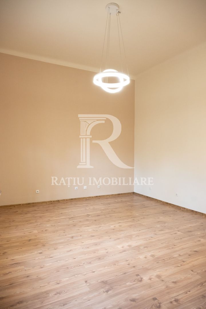 Apartament cu 2 camere | Pietonala | Ultracentral | Oradea - Poză 1