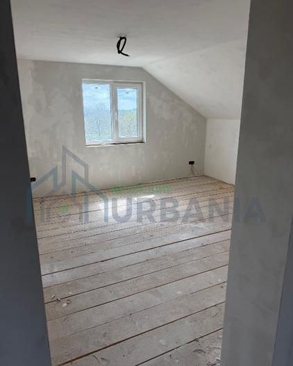 Casă P+M, 129 mp, teren 1640 mp, Cărbunari (Grajduri) – două unități separate - Poză 9