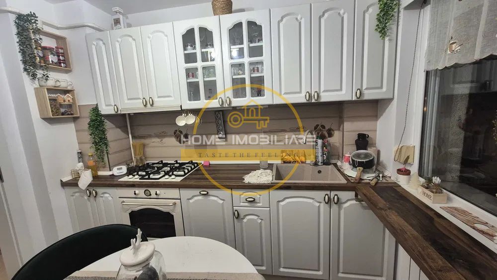 Apartament cu 3 camere /60mp/ zona Podu Ros - Poză 5