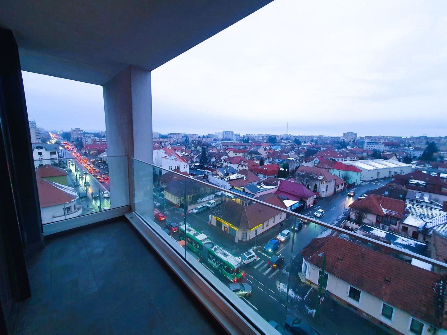 Penthouse cu 2 parcări subterane, vedere panoramică spre Tâmpa – Centrul Civic - Poză 22