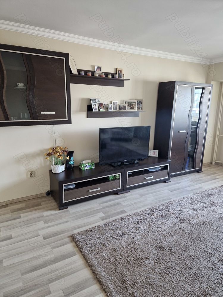 Apartament 3 camere Decebal - Poză 1