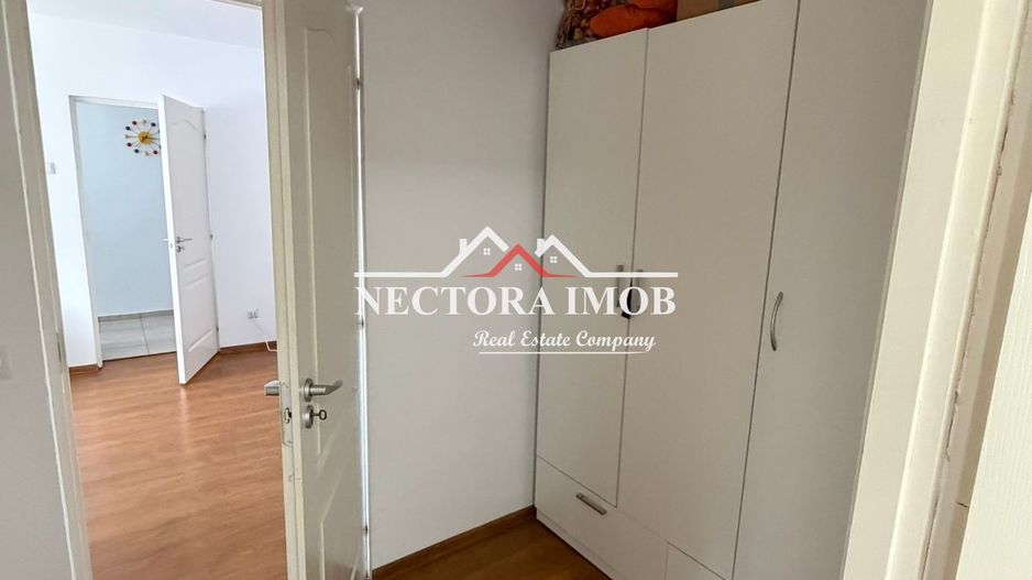 NECTORA IMOB-Apartament 2 camere, Zona Centrala Piata Mare-Cetate,50mp - Poză 3