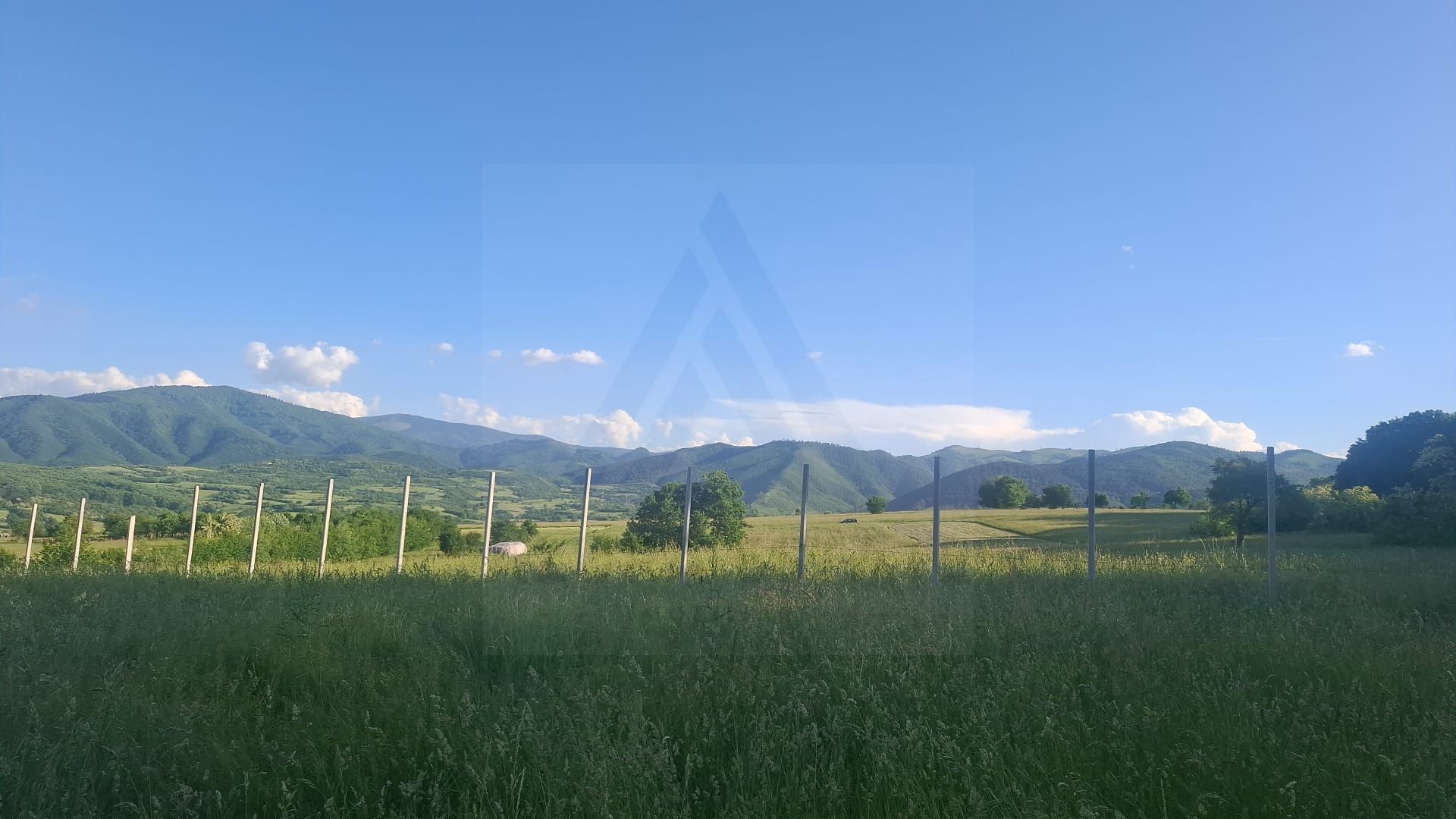 Teren intravilan 809 mp cu deschidere 14 m în Tropinii Noi - Poză 2